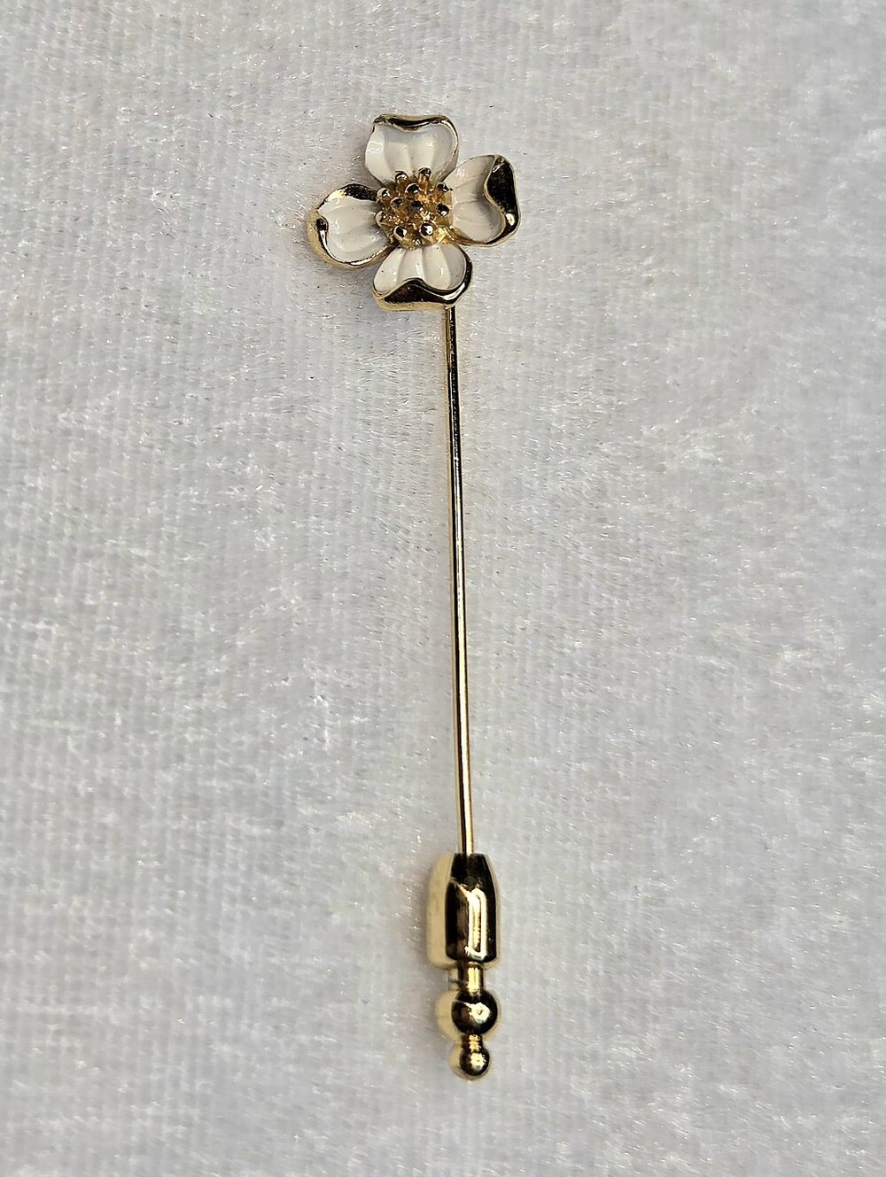 Vintage Crown Trifari Dogwood Stick Pin